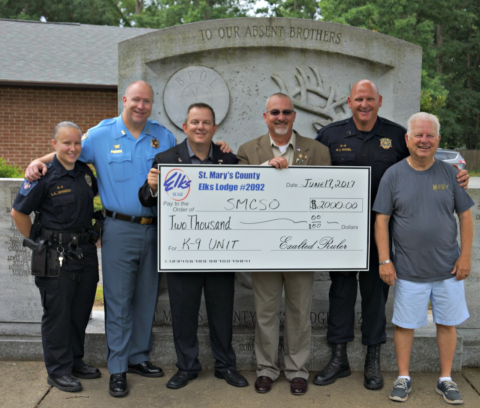 Sheriff’s Office K9 Unit Receives Donation from Elks Lodge 2092