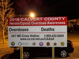 Heroin and Opioid Overdose Awareness Signs Installed in Calvert County