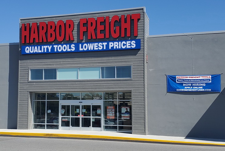 Harbor freight is it deals open today