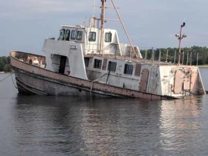 Two Men Face Criminal Charges for Abandoning Boat in Patuxent River