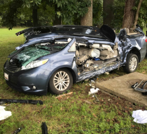 Two Injured After Serious Crash in La Plata