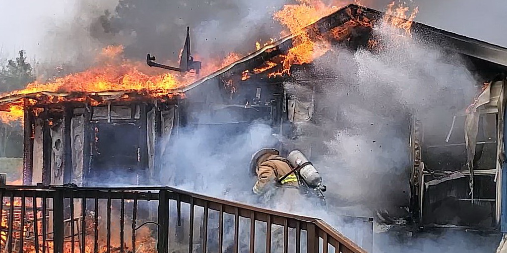 VIDEO: Trailer Fire in Reported in Lexington Park | Southern Maryland