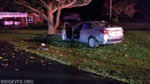 One Injured After Single Vehicle Strikes Tree in Ridge