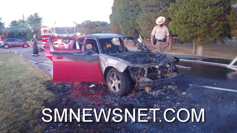 VIDEO: Firefighters Quickly Extinguish Fully Engulfed Vehicle in Hollywood