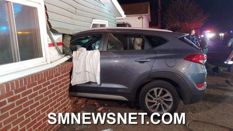 VIDEO: Three Injured After Suspected Impaired Driver Slams into The Green Door Tavern in Park Hall