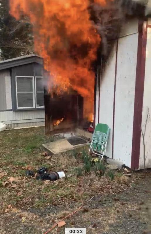 Firefighters Quickly Extinguish Large Shed Fire with Extension in Hollywood, No Injuries Reported