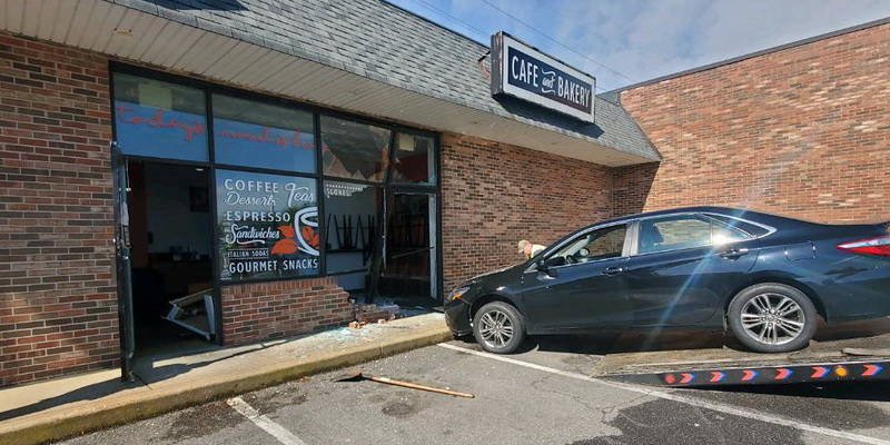 No Injuries Reported After Vehicle Strikes The Beanery Cafe in Hickory Hills Shopping Center in California