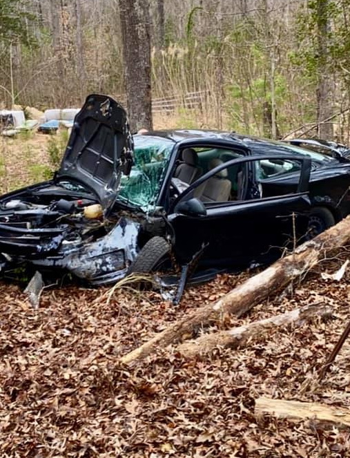 Two Injured After Single Vehicle Strikes Tree in Leonardtown