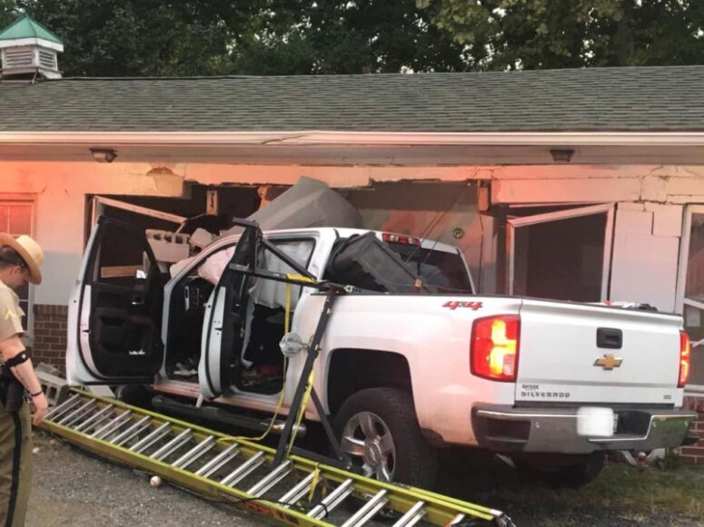 One Injured After Vehicle Strikes Building in Huntingtown Southern