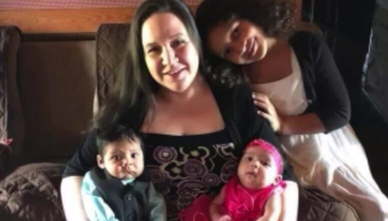 JoAnna Cottle and her three children, 13-year-old Kaelyn Parson and 4-year-old twins Kinsey and Jayson Cottle.