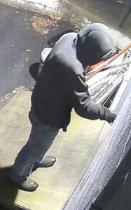 Police Seeking Suspect Involved in Attempted Burglary to Murphy’s Town and Country in Avenue