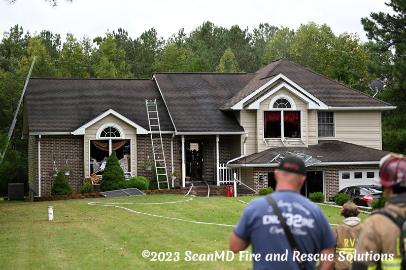 Firefighters Quickly Extinguish Kitchen Fire in Park Hall, No Injuries Reported