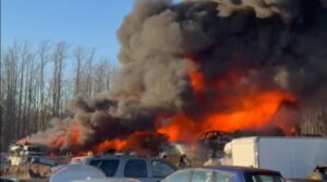 Large Comercial Fire Reported at Maximum Autobody in Hollywood