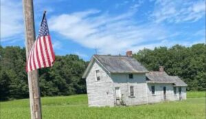 Beloved Three Bears House Comes Down After Century of History