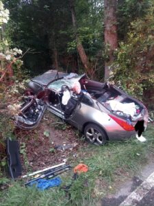Man Transported to Trauma Center After Single Vehicle Collision in La Plata